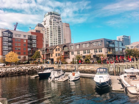 Halifax, marina